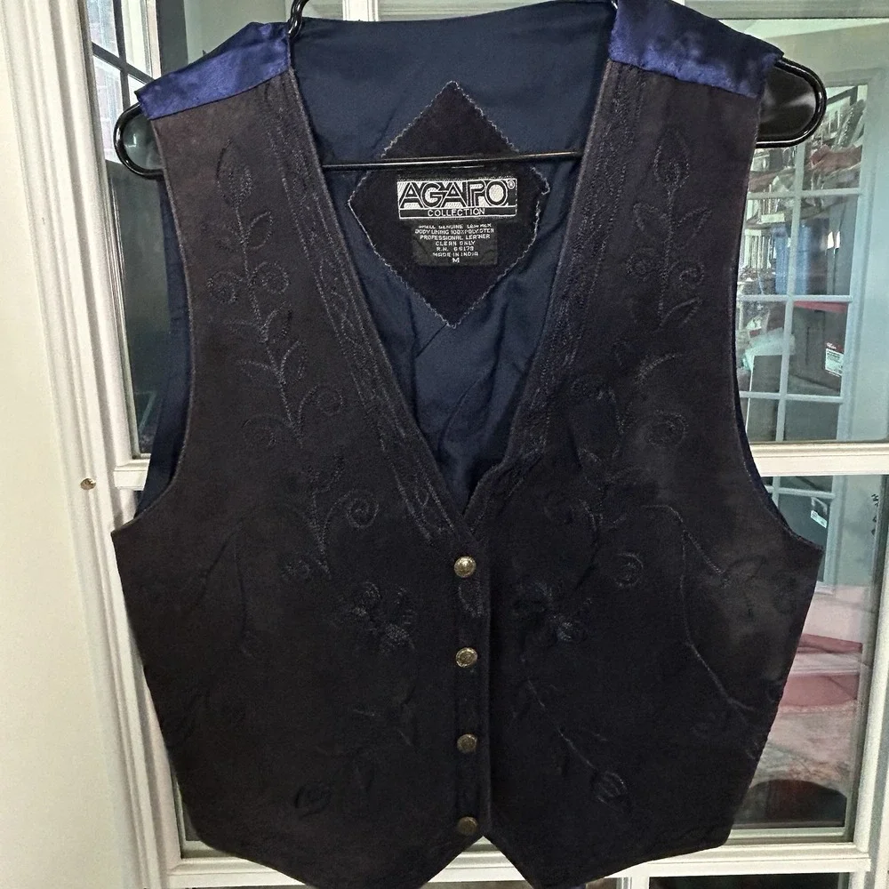 Vintage 90s Agapo Navy Blue Leather Suede Vest Floral Embroidered Oklahoma Men M